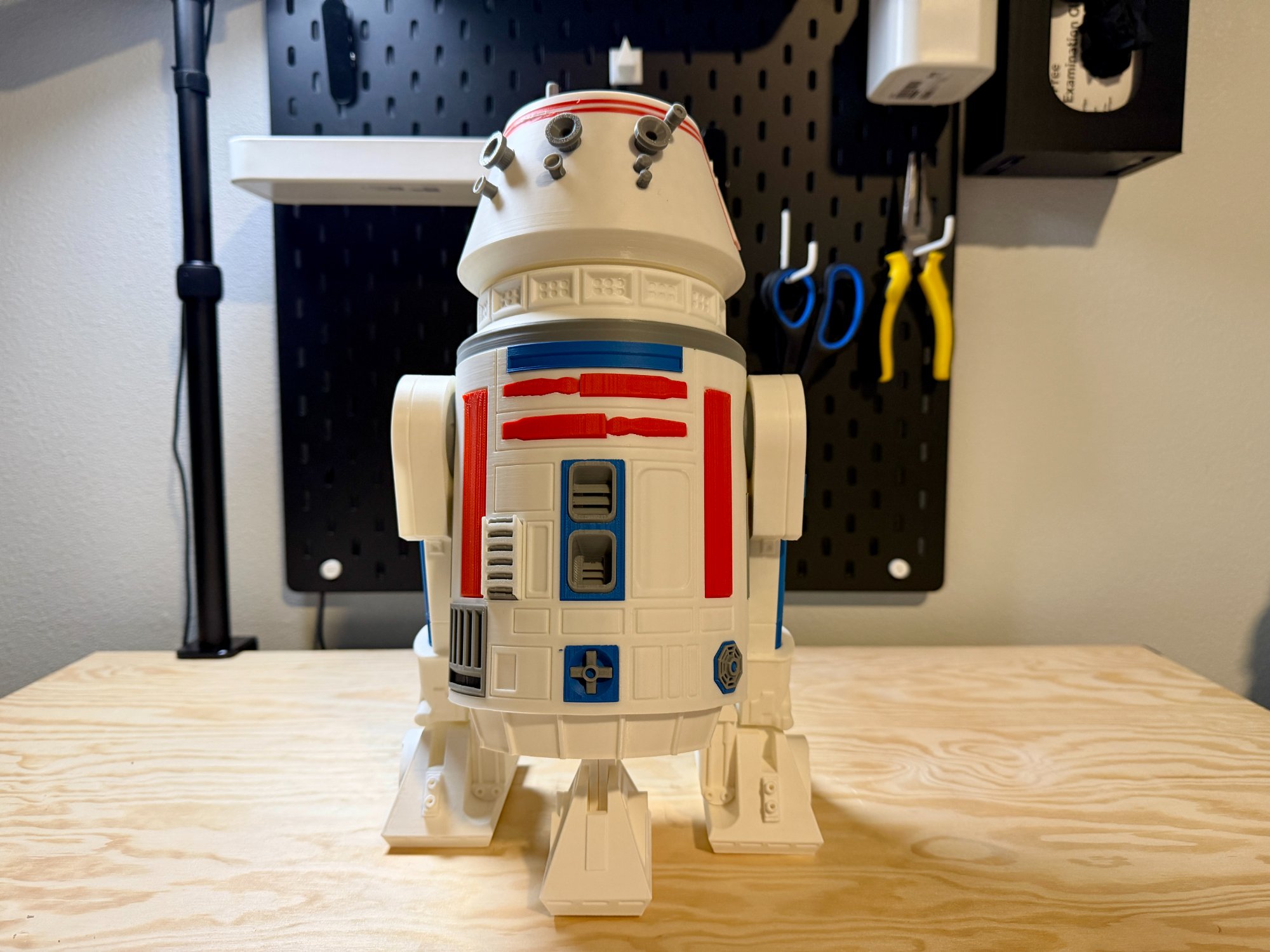 R5-D4
